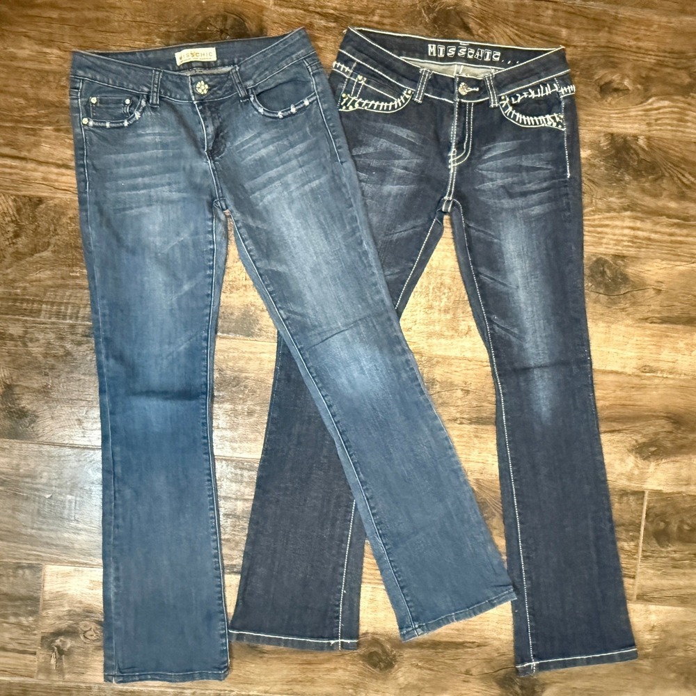 Miss Chic Y2K Rhinestone Fleur De Lis Denim Jeans Bundle, Dark &‎ Med Wash, 7